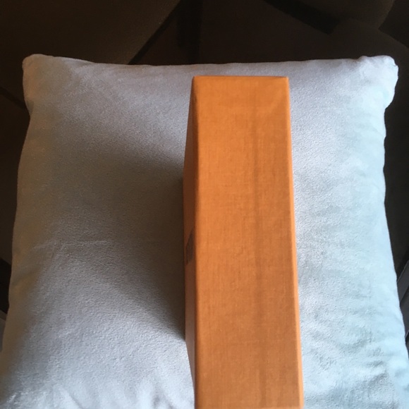 LOUIS VUITTON SMALL Orange Drawer Storage - Picture 5 of 12